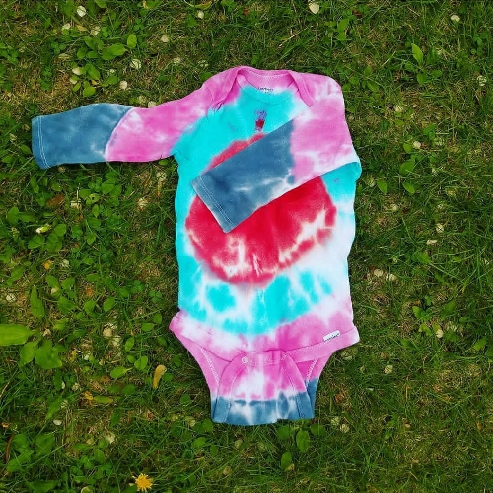 Tie dye onesie sz 24 months long sleeve